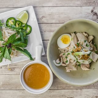 P11: Chicken Dried Noodle - Pho Ga Kho