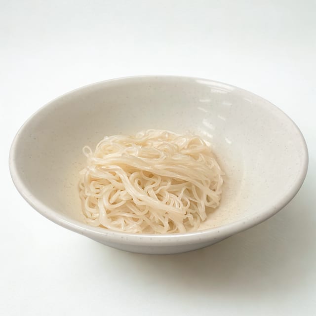 Kid's Bowl of Pho Noodle (No Broth).
